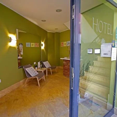 De Hotel *